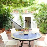 Bed and Breakfast D'incanto A Νάπολη